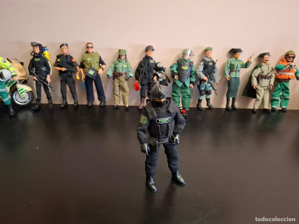 Madelman: Madelman MDE Colecci&oacute;n Guardia Civil Grupo Operativo OCON SUR con chaleco tactico policia