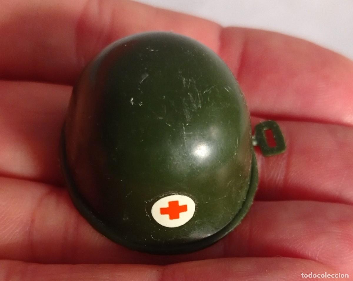 Madelman: Casco SANITARIO serie militar madelman ORIGINAL (5)