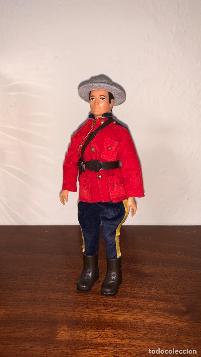 Madelman: Madelman polic&iacute;a montada Canad&aacute; original - Foto 4