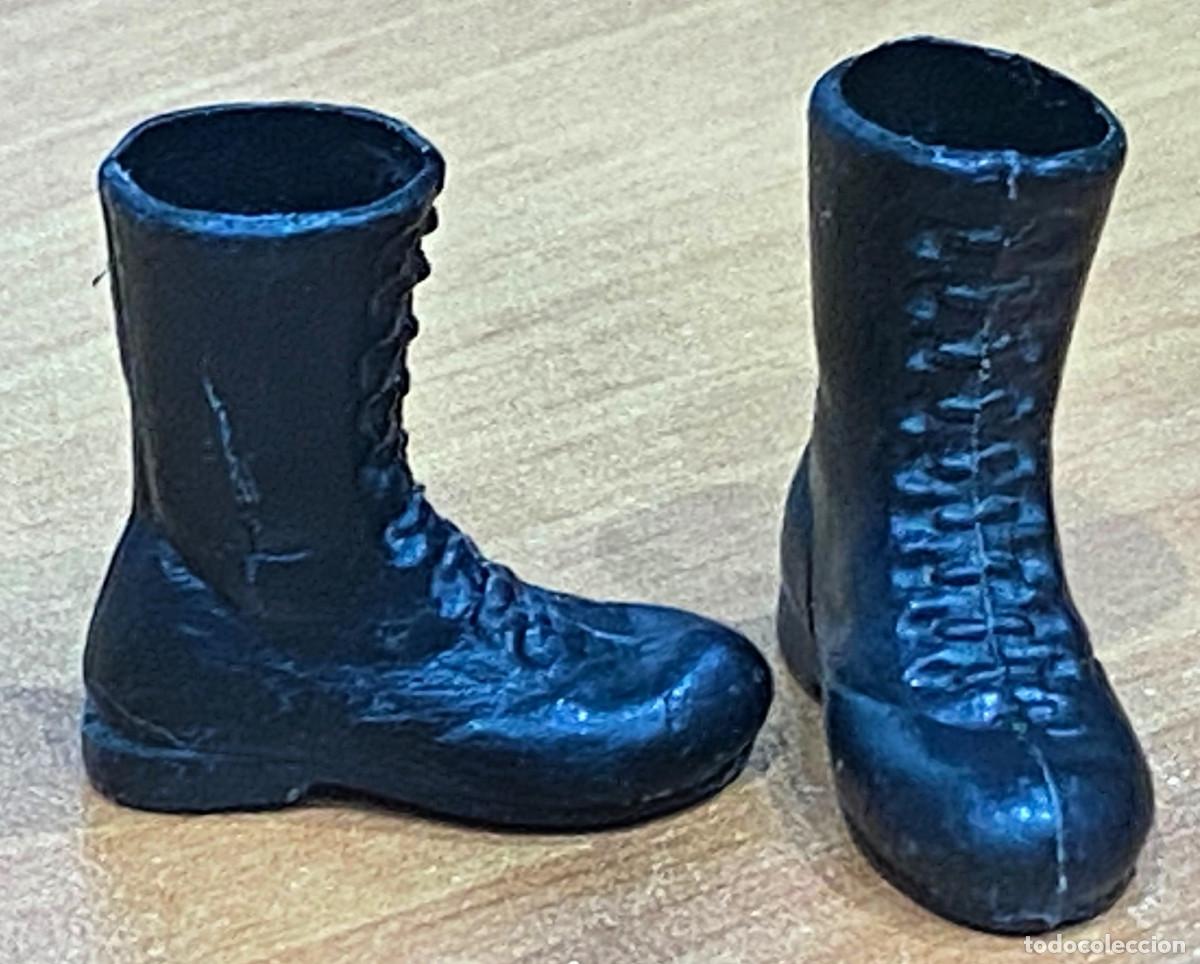 Madelman: MADELMAN ORIGINAL. PAR DE BOTAS NEGRAS DE 1&ordf; ETAPA DE LOS POLARES.
