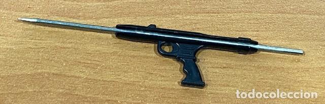 Madelman: MADELMAN ORIGINAL. FUSIL CON ARP&Oacute;N MET&Aacute;LICO.