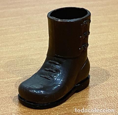 Madelman: MADELMAN ORIGINAL. BOTA MARR&Oacute;N IZQUIERDA DE 2&ordf; ETAPA.
