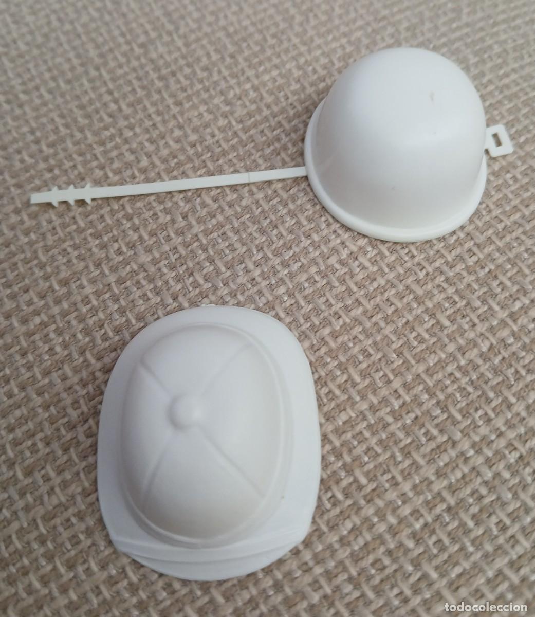 Madelman: Cascos y salacot reinyectados Madelman - Foto 3