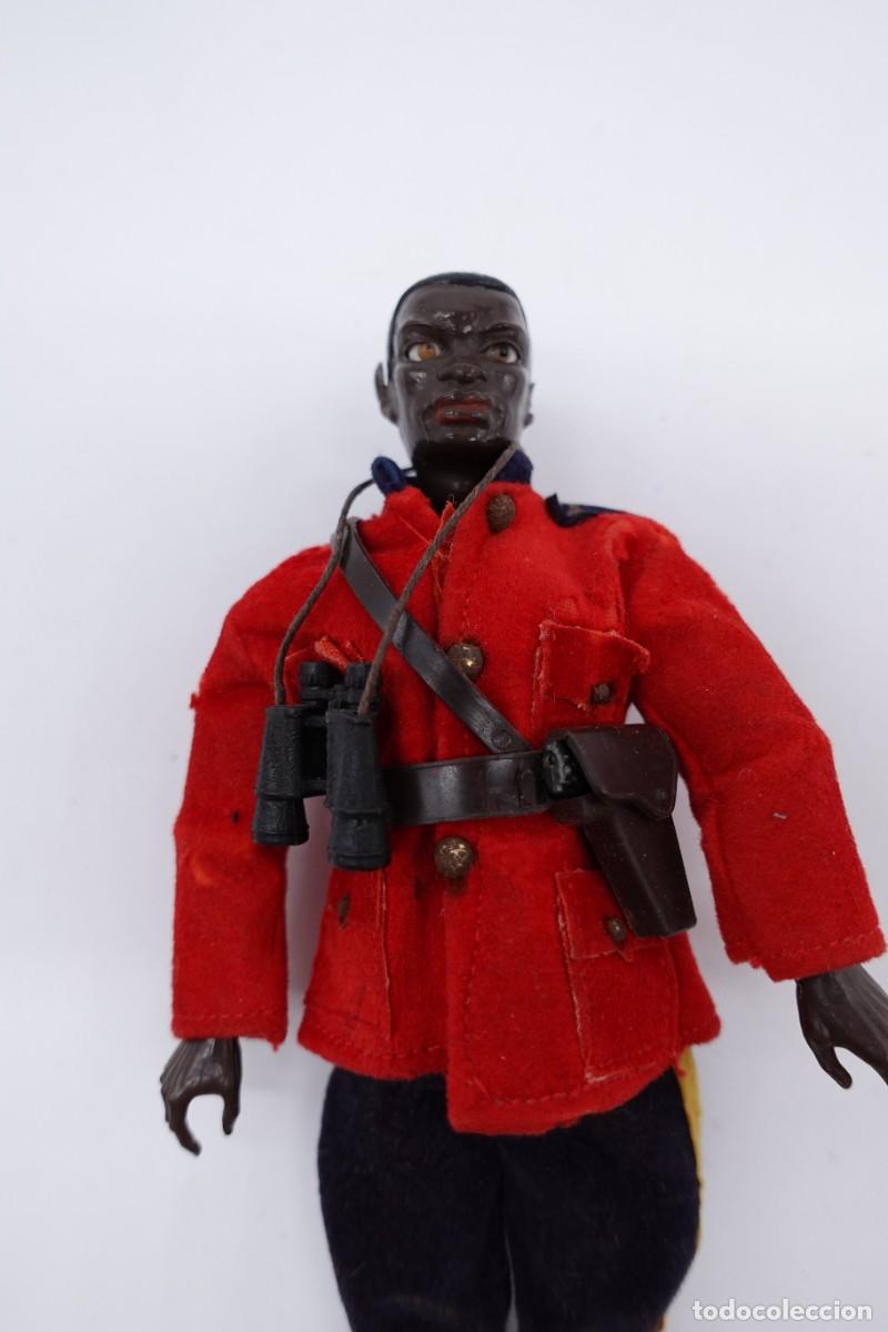 Madelman: MADELMAN FIGURA DE ACCI&Oacute;N POLIC&Iacute;A MONTADA DEL CANAD&Aacute; CON ACCESORIOS NEGRO