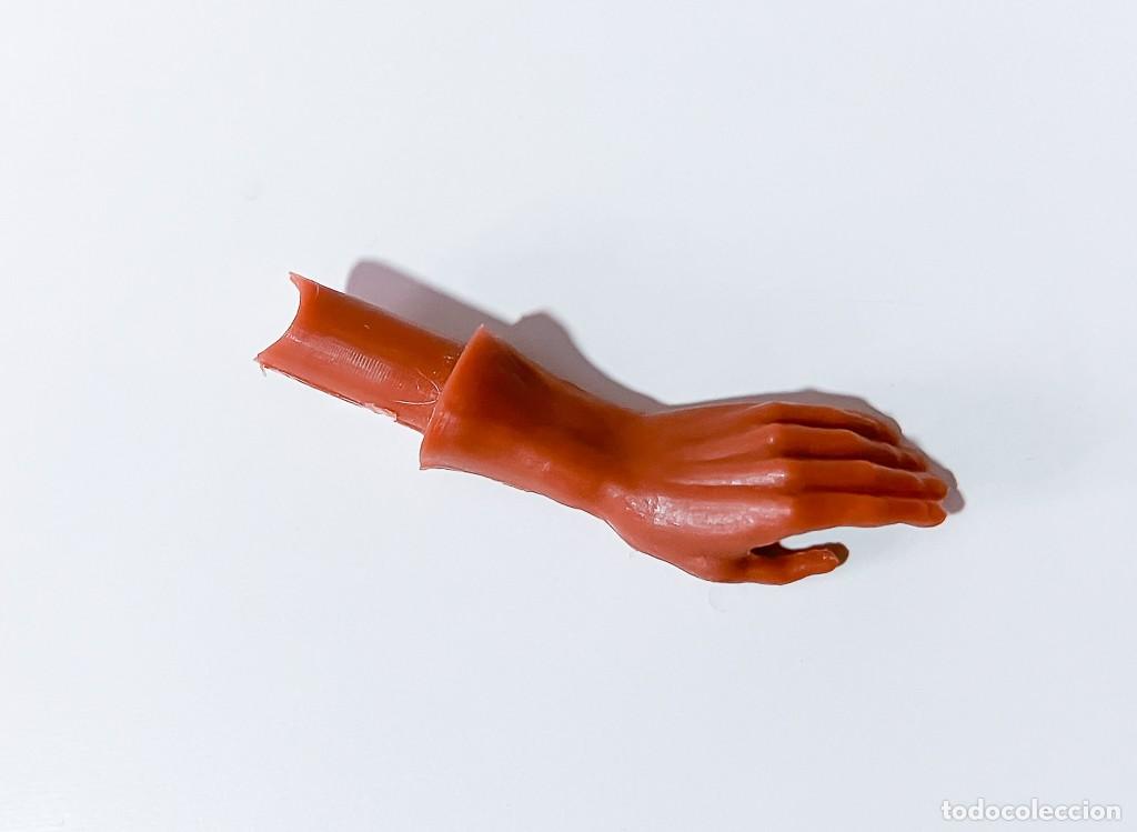 Madelman: MANO IZQUIERDA RAZA INDIA, ORIGINAL MADELMAN 2&ordf; GENERACI&Oacute;N, A&Ntilde;OS 70-80