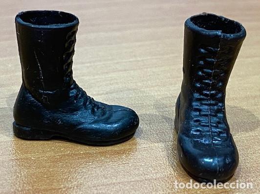 Madelman: MADELMAN ORIGINAL. PAR DE BOTAS NEGRAS DE 1&ordf; ETAPA.