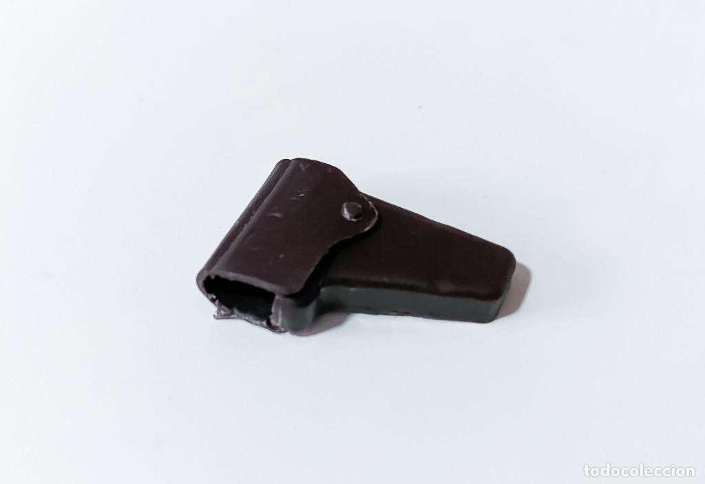 Madelman: CARTUCHERA PISTOLERA MARR&Oacute;N OSCURA, ORIGINAL MADELMAN