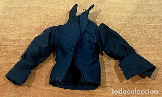 Madelman: MADELMAN ORIGINAL. CAMISA NEGRA.