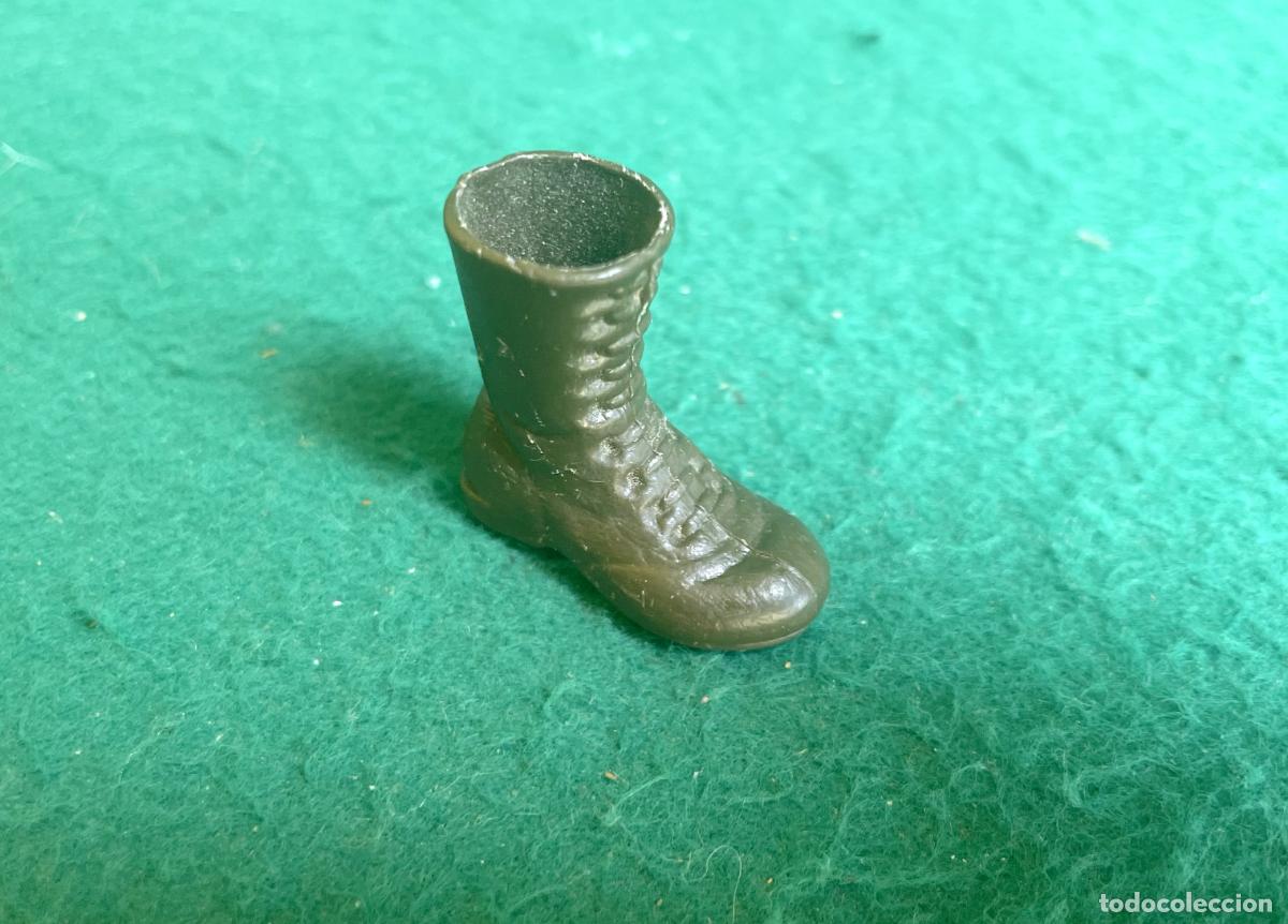 Madelman: MADELMAN ORIGINAL 1&ordf; - BOTA DERECHA VERDE TRAMPERO PRIMERA SERIE - EXCELENTE ESTADO