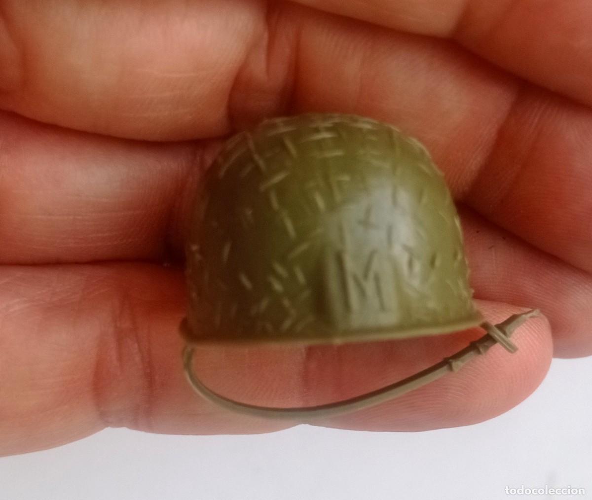 Madelman: Casco con BARBUQUEJO de la serie militar madelman ORIGINAL (2)