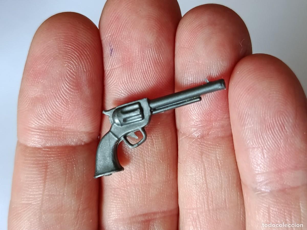 Madelman: REVOLVER / COLT GRIS serie oeste madelman 2&ordf; GENERACI&Oacute;N (12)