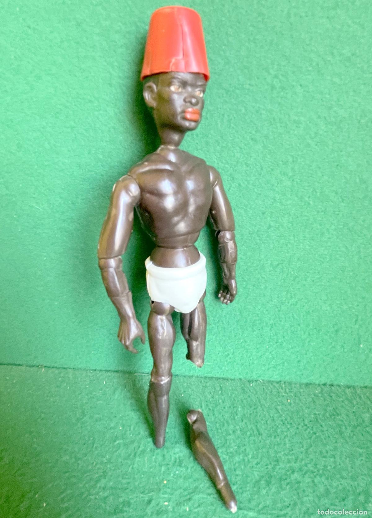 Madelman: MADELMAN ORIGINAL 1&ordf; - MAN MANIQU&Iacute; NEGRO PORTEADOR SIN CAMISETA MIS - BUEN ESTADO