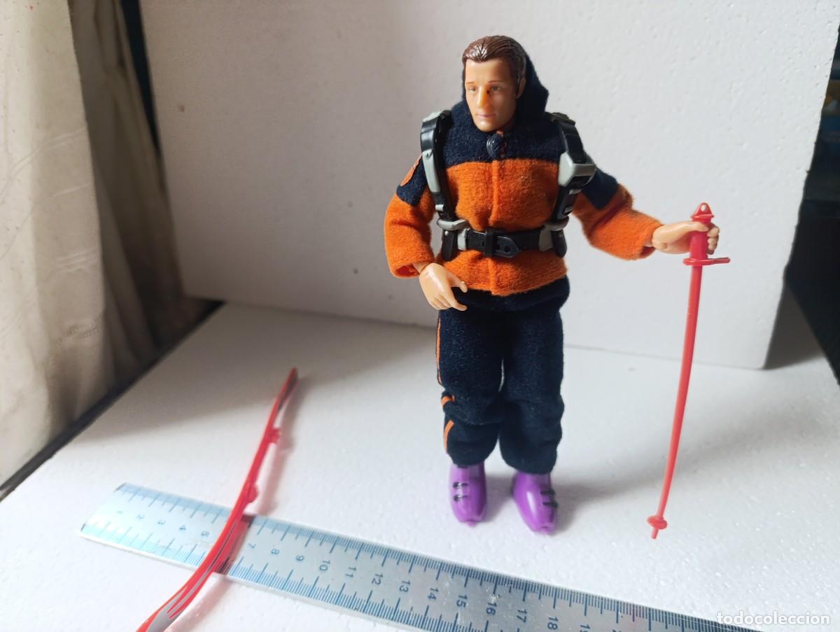Madelman: FIGURA DE MADELMAN ESQUIADOR - POPULAR JUGUETES - ( FALTA UN ESQUI )