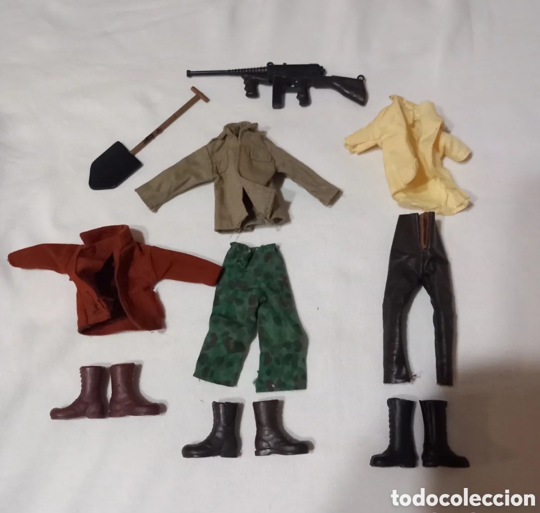 Madelman: LOTE 13&times;ARTICULOS de &Eacute;POCA:MADELMAN;ROPA Y ACCESORIOS
