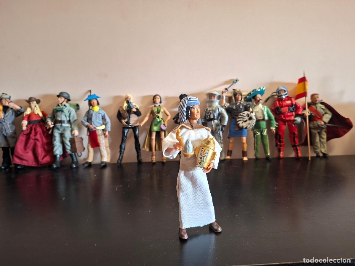 Madelman: Madelman MDE historico egipcio sacerdote de la Gran Pir&aacute;mide de Keops Egipto con vaso canopo