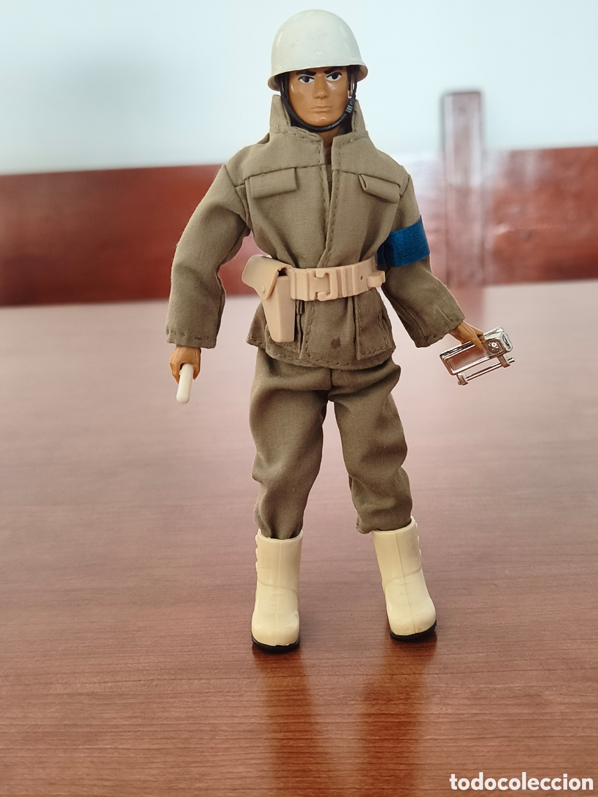 Madelman: Polic&iacute;a Militar uniforme liso