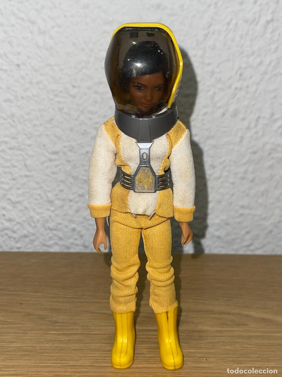 Madelman: Antigua figura Original Madelman Cosmic Investigadora Espacial botas amarillas 80's 1:12 Madel Exin