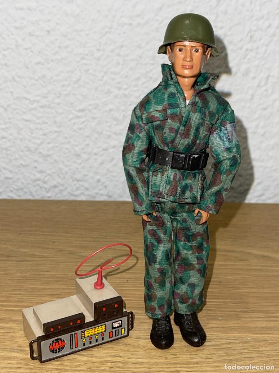 Madelman: Antigua figura Original Madelman Soldado de Transmisiones Ej&eacute;rcito radio marr&oacute;n 70's 1:12 Madel Exin