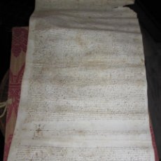 Manuscritos antiguos: BELLO Y DECORATIVO PERGAMINO MANUSCRITO DEL S. XV. 60 X 30 CM. DENSO CONTENIDO Y BONITAS FIRMAS 
