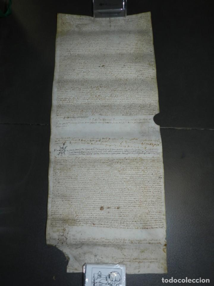 Manuscritos antigos: (M) PERGAMINO MEDIEVAL DE VALLS TARRAGONA A&Ntilde;O 1617 - 35X80CM, SE&Ntilde;ALES DE USO