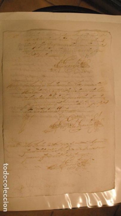 Manuscritos antiguos: DOCUMENTO PAPEL TIMBRADO SELLO 4&ordm; 20 MARAVEDIS A&Ntilde;O DE 1723 - Foto 2