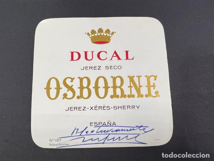 Manoscritti antichi: ETIQUETA CON FIRMA DEL GOBERNADOR CIVIL DE C&Aacute;CERES. 1970