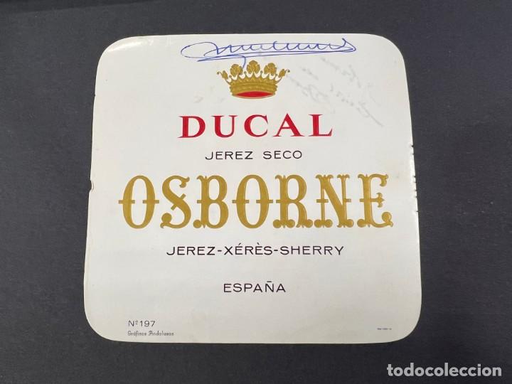 Manoscritti antichi: ETIQUETA CON FIRMA DEL GOBERNADOR CIVIL DE BADAJOZ.