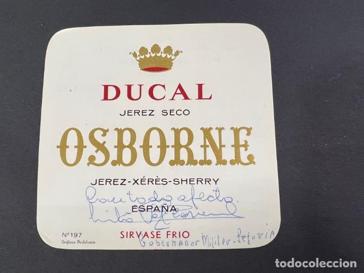 Manoscritti antichi: ETIQUETA CON FIRMA DE EMILIO VAL-CACERES ORTIZ - GOBERNADOR MILITAR DE SEGOVIA. 1975