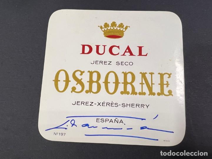 Manuscrits anciens: ETIQUETA FIRMADA POR EL POLITICO Y PERIODISTA ESPA&Ntilde;OL LUIS DE ARMI&Ntilde;AN