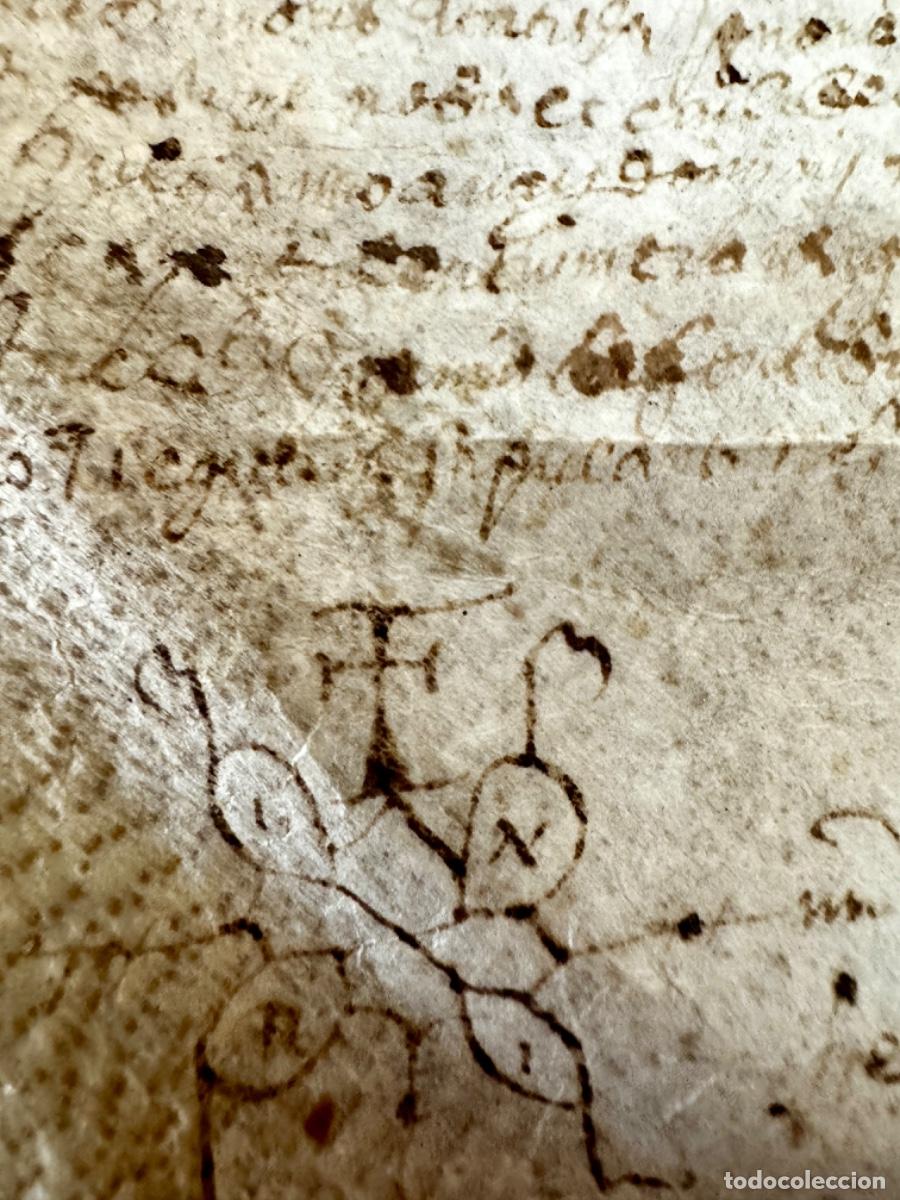 Manuscritos antiguos: MANUSCRITO EN PERGAMINO - A&Ntilde;O 1583 EN OLOT - GIRONA - Foto 5