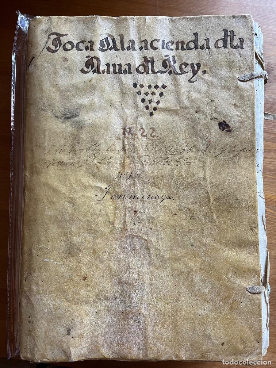 Manuscritos antiguos: Nava del Rey, Valladolid, legajo de documentos.