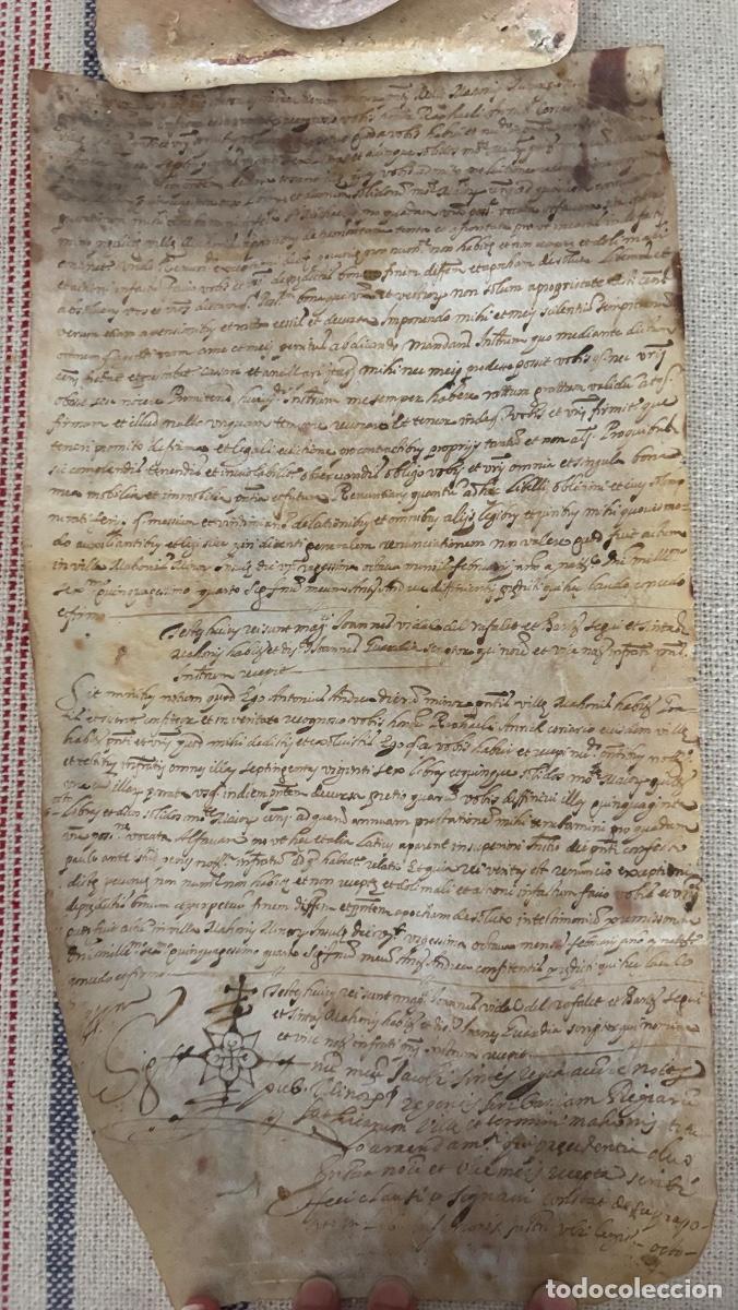 Manuscritos antiguos: Lote de diez documentos en pergamino sobre Menorca - Foto 17