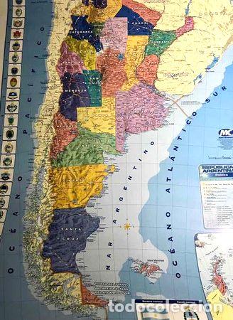 Mapas contempor&acirc;neos: mapa argentina pol papel con los escudos de las provincias