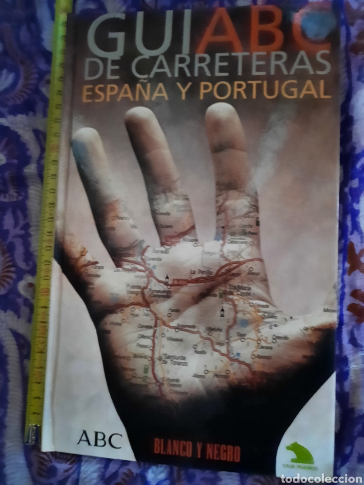 Contemporary maps: Guia tur&iacute;stica y gu&iacute;a de carreteras de Espa&ntilde;a y Portugal.