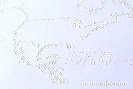 Mapas contempor&acirc;neos: mapa en relieve papel