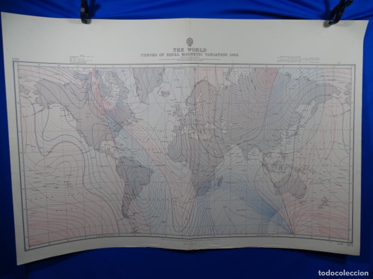 Mappe contemporanee: MAPA THE WORLD CURVES OF EQUAL MAGNET&Iacute;C VARIATION 1965. 102x70 CM.
