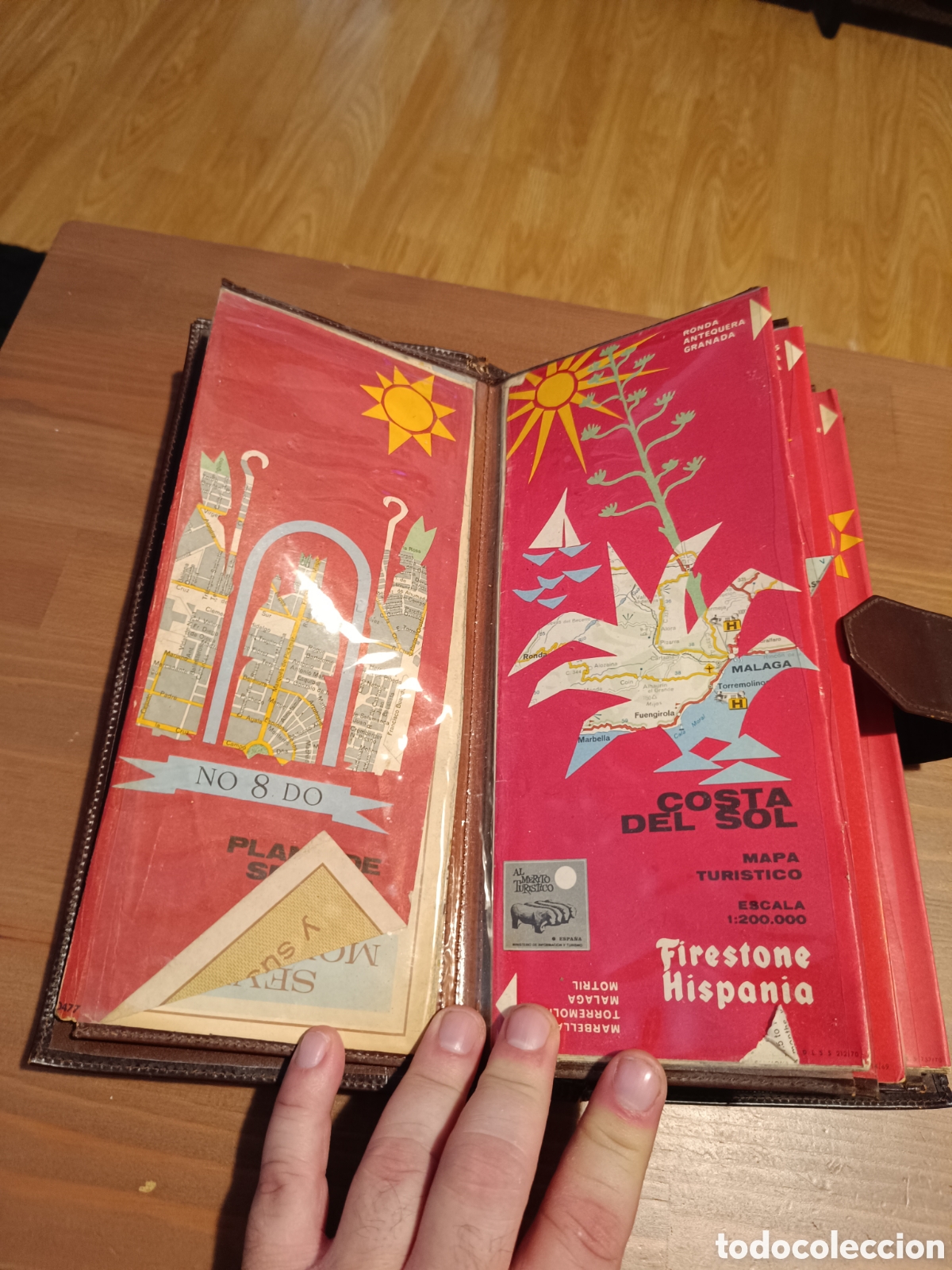 Mapas contempor&aacute;neos: Carpeta s&iacute;mil piel con 9 antiguos planos carretera Firestone Hispania