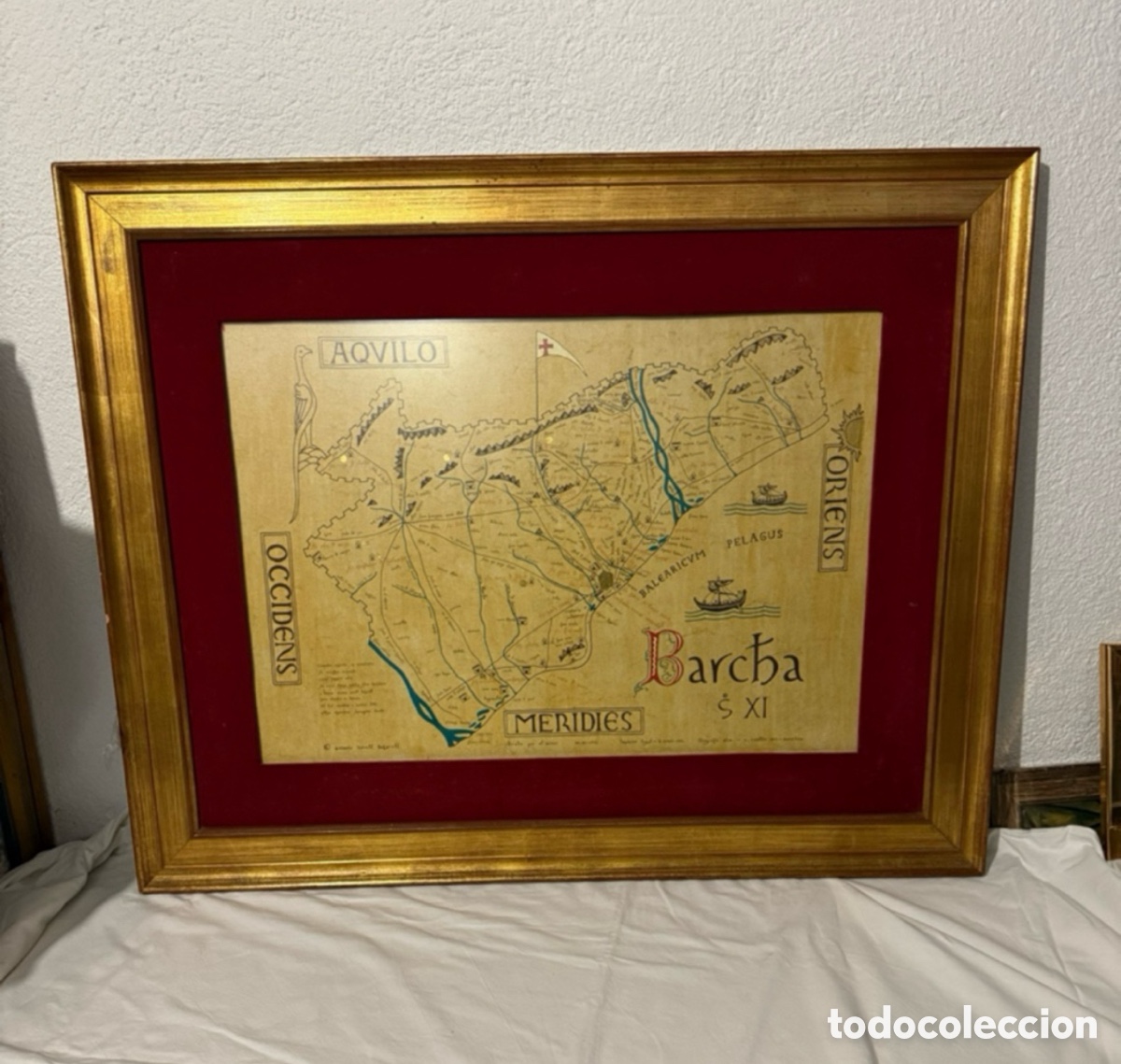 Mappe contemporanee: Precioso cuadro con Mapa hist&oacute;rico de Barcelona &rdquo;Barcha - Siglo XI&rdquo;. Edici&oacute;n 1972 enmarcada.