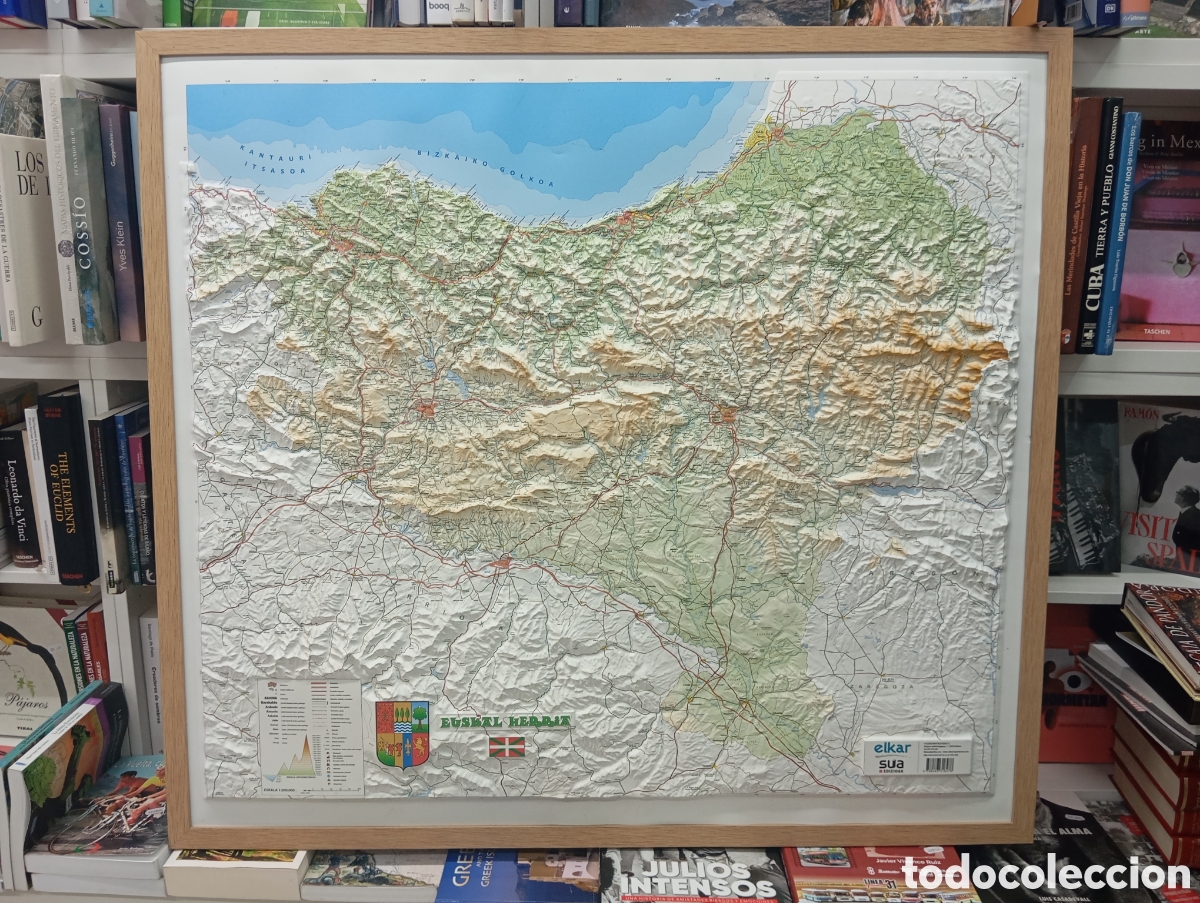 Mapas contempor&aacute;neos: EUSKAL HERRIA MAPA RELIEVE PAIS VASCO ELKAR SUA ED. 2005 ESCALA 1:200000 110x100cm MONTA&Ntilde;A EUSKADI