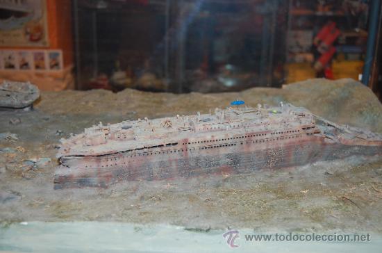 Diorama Que Representa Tres Fases Del Rms Titan - Comprar Maquetas De ...