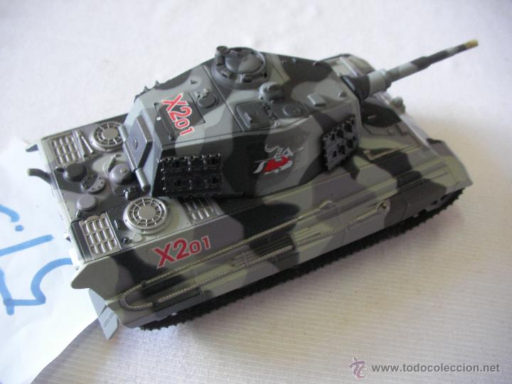 Maquetas: TANQUE GUERRA CAMUFLAJE GRAN TAMA&Ntilde;O METAL Y PLASTICO - Foto 2