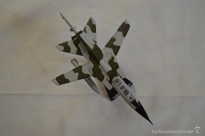 Maquetas: Tornado. 1/145. Ediciones del Prado. romanjuguetesymas. - Foto 1