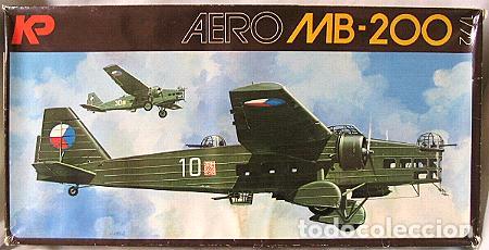 Maquetas: PLASTIKOVY - AERO MB-200       21       1/72 - Foto 1