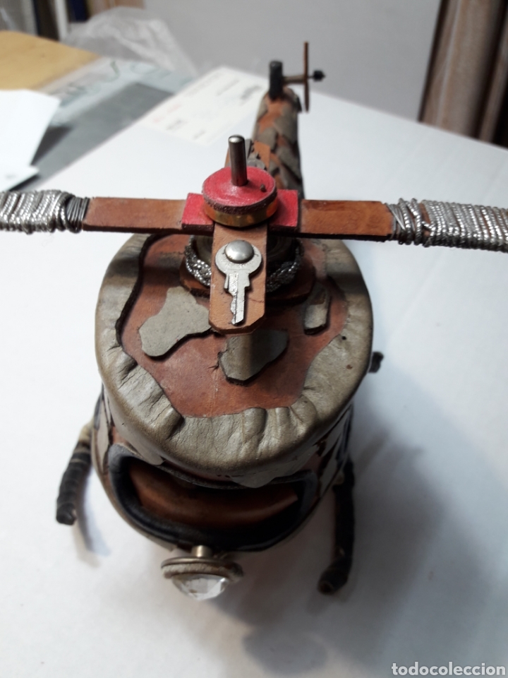 Maquetas: Helic&oacute;ptero de combate hecho en cuero artesanalmente - Foto 2