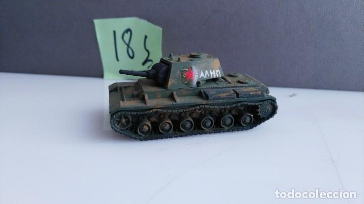 Maquetas: ANTIGUA TANQUE O VEHICULO MILITAR - Foto 1
