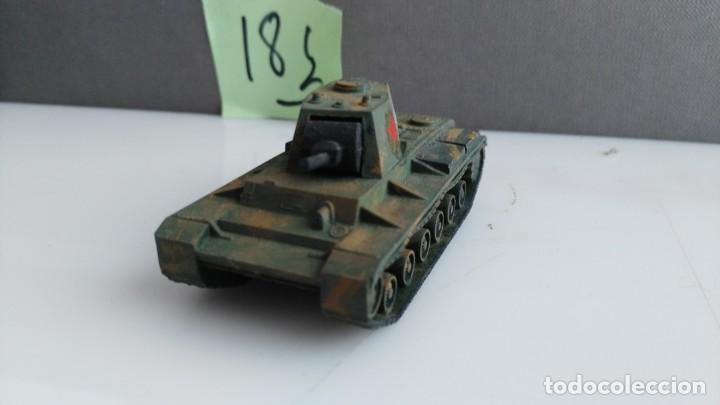 Maquetas: ANTIGUA TANQUE O VEHICULO MILITAR - Foto 2
