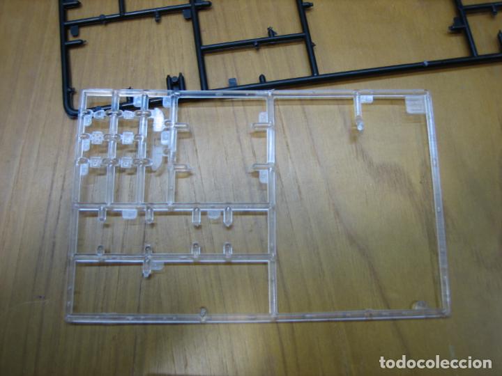Maquetas: Antigua maqueta de coche - Foto 4