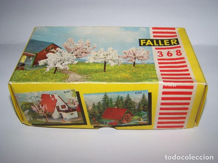Maquetas: Caja marca Faller n&ordm; 368 con 9 &aacute;rboles. - Foto 1