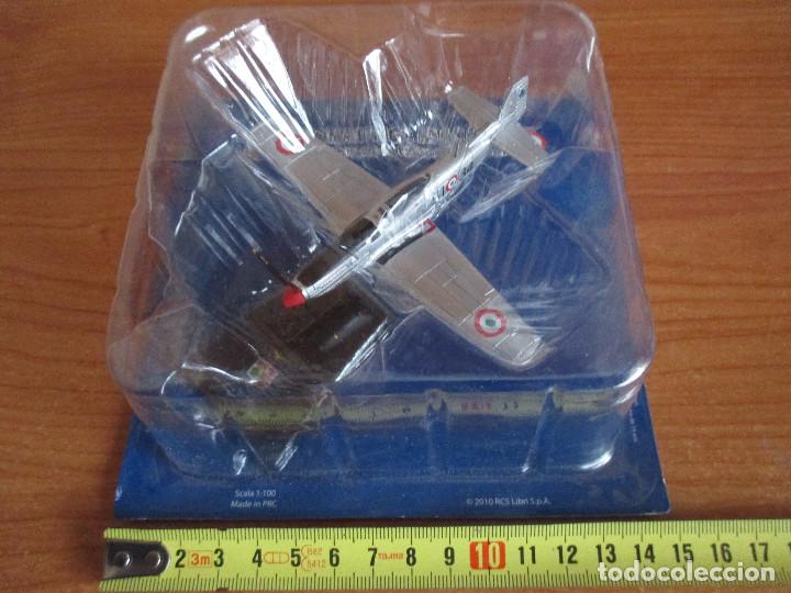 antigua maqueta avión de plástico de los años 8 - Compra venta en  todocoleccion