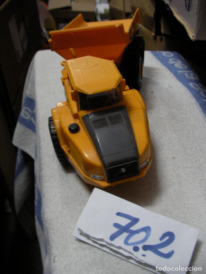 Maquetas: GRAN CAMION VOLVO CON CONTENEDOR GIRATORIO - Foto 1
